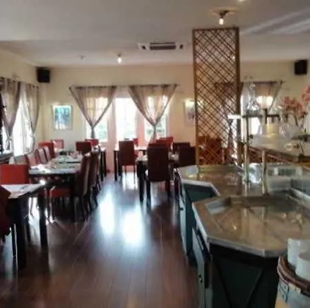Hotell The Originals Bordeaux Porte Du Bassin 3*
